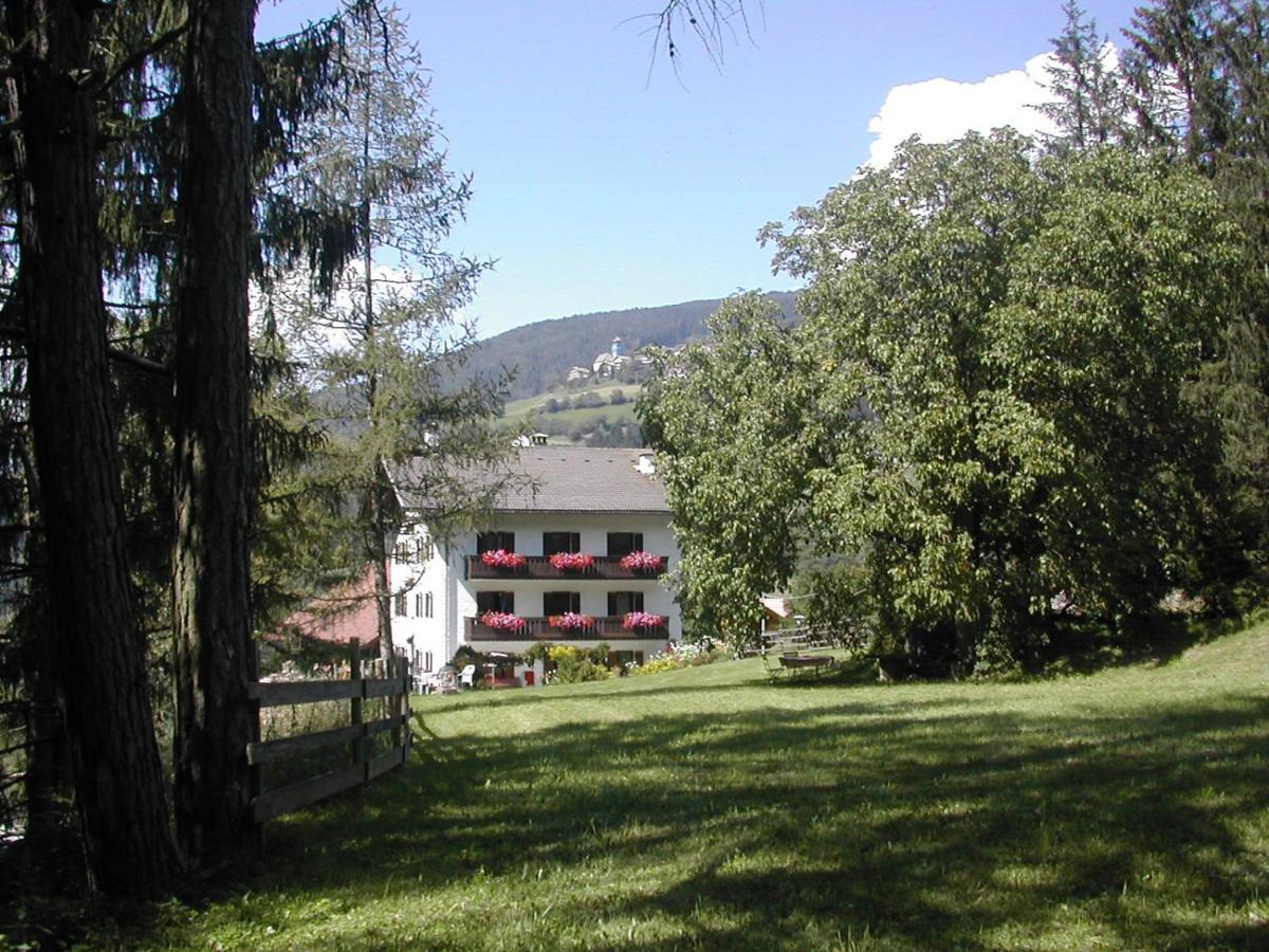 San Pietro Dolomiti Small Budget Hotel Ortisei Ngoại thất bức ảnh