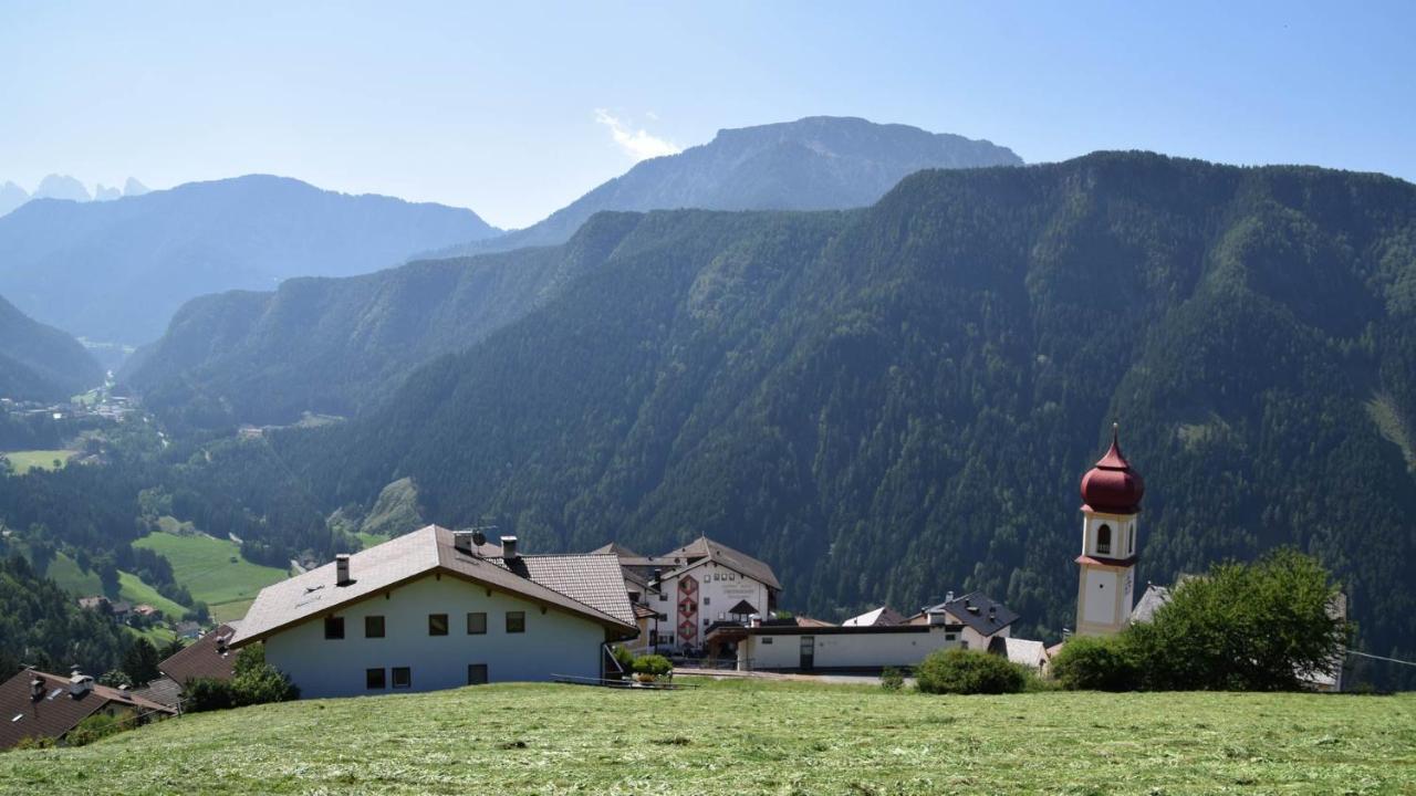San Pietro Dolomiti Small Budget Hotel Ortisei Ngoại thất bức ảnh
